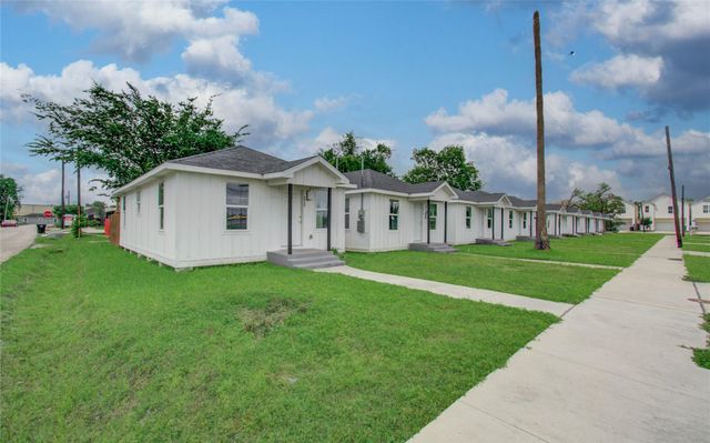 4902 Lee Street, Houston, TX 77020
