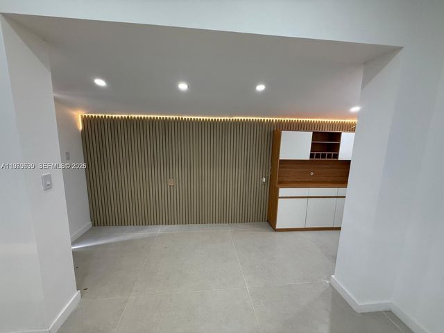 401 NW 131st St 401, North Miami, FL 33168