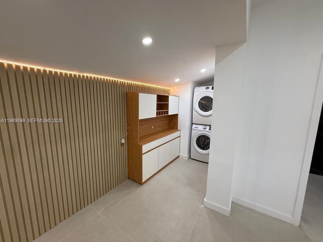 401 NW 131st St 401, North Miami, FL 33168