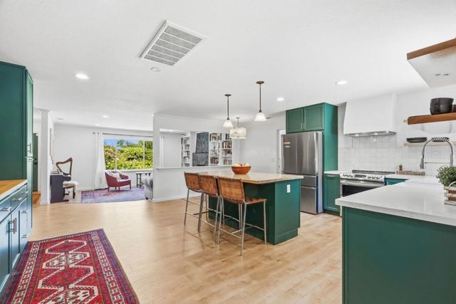 9465 Watsonville Road, Gilroy, CA 95020