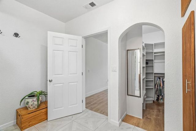 9465 Watsonville Road, Gilroy, CA 95020