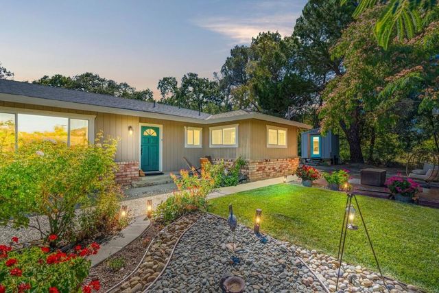 9465 Watsonville Road, Gilroy, CA 95020