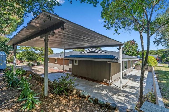9465 Watsonville Road, Gilroy, CA 95020