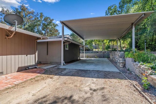 9465 Watsonville Road, Gilroy, CA 95020