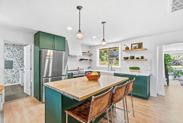 9465 Watsonville Road, Gilroy, CA 95020