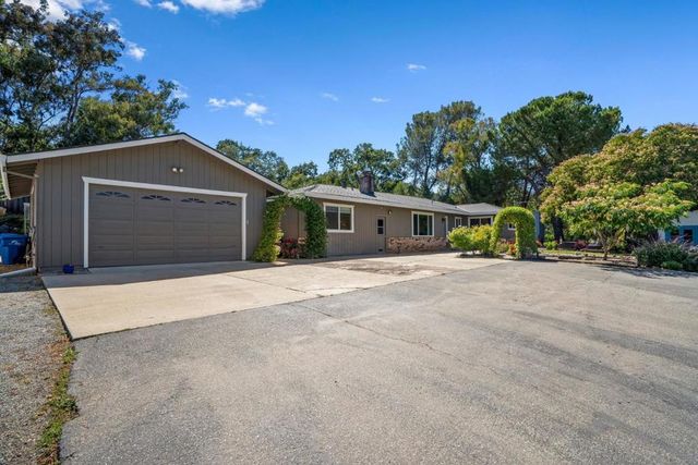 9465 Watsonville Road, Gilroy, CA 95020
