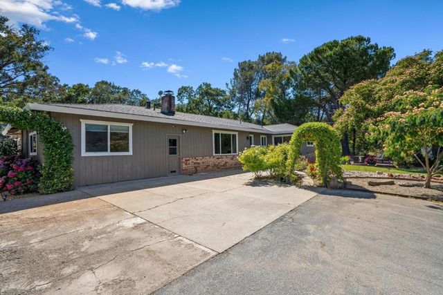 9465 Watsonville Road, Gilroy, CA 95020