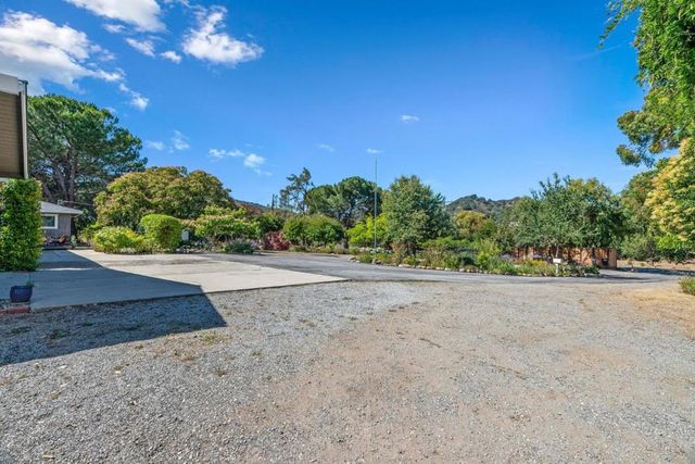 9465 Watsonville Road, Gilroy, CA 95020