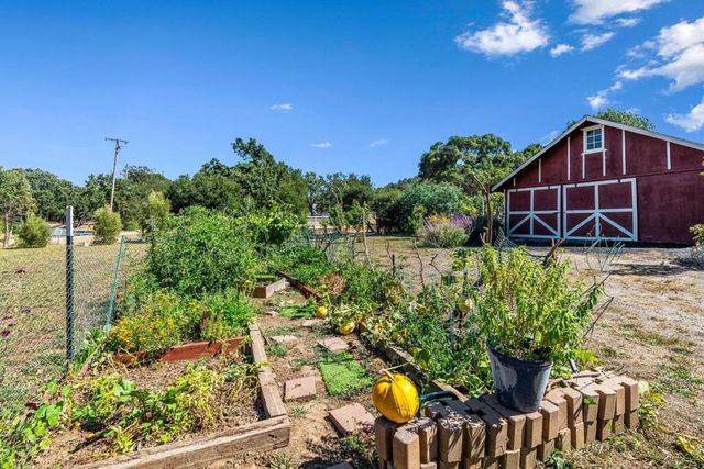 9465 Watsonville Road, Gilroy, CA 95020