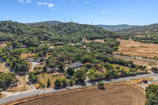 9465 Watsonville Road, Gilroy, CA 95020