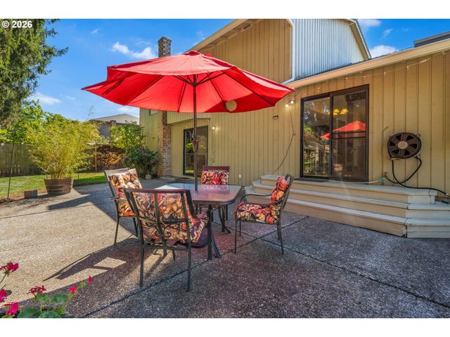 3010 Ne LINDEN Ave, Gresham, OR 97030