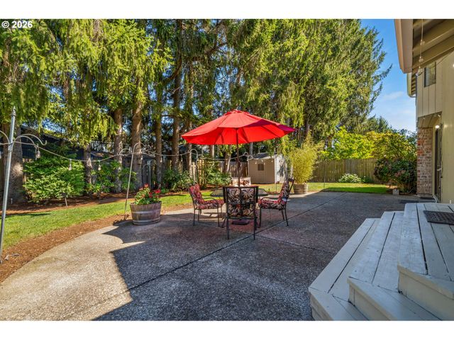 3010 Ne LINDEN Ave, Gresham, OR 97030