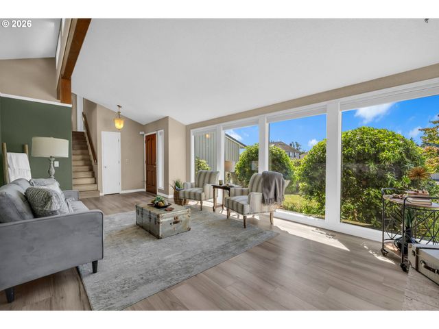 3010 Ne LINDEN Ave, Gresham, OR 97030