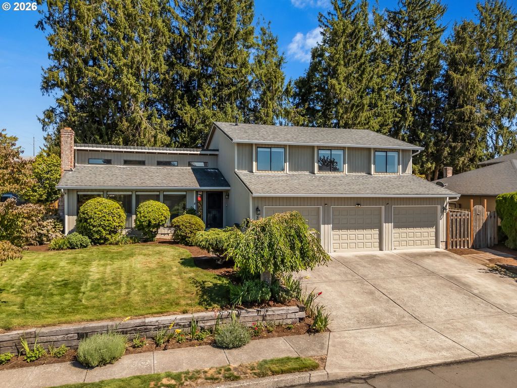 3010 Ne LINDEN Ave, Gresham, OR 97030