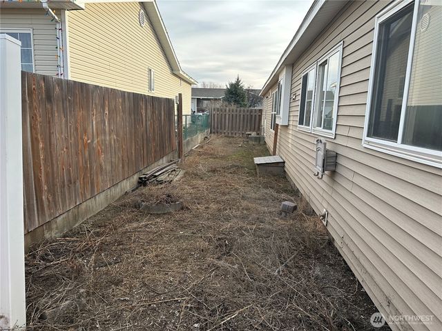 309 5th Avenue SE, Ephrata, WA 98823