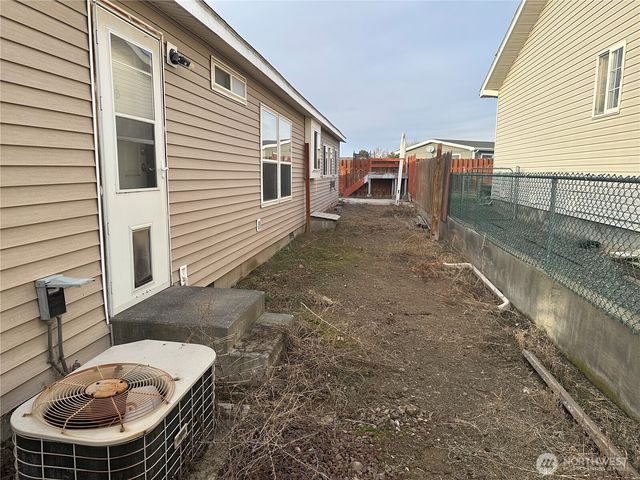 309 5th Avenue SE, Ephrata, WA 98823