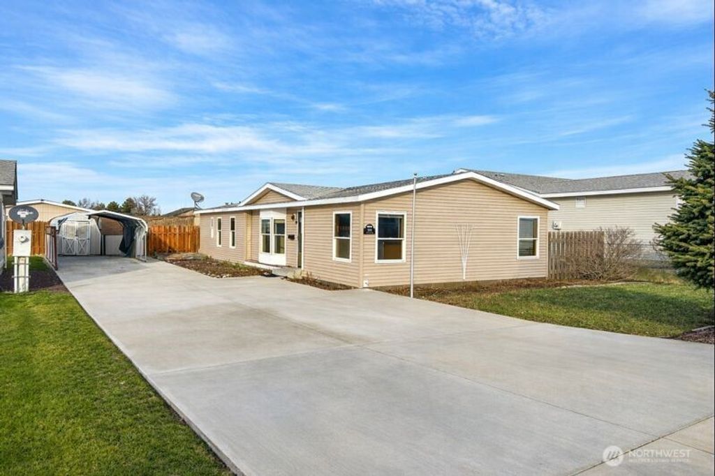 309 5th Avenue SE, Ephrata, WA 98823