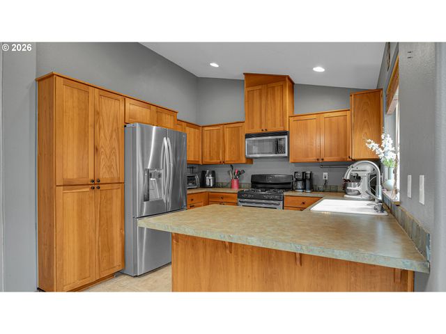 1013 4TH Ave, Vernonia, OR 97064