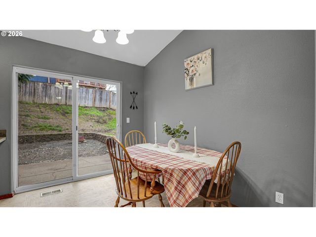 1013 4TH Ave, Vernonia, OR 97064