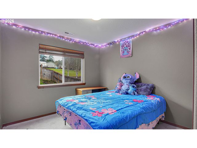 1013 4TH Ave, Vernonia, OR 97064