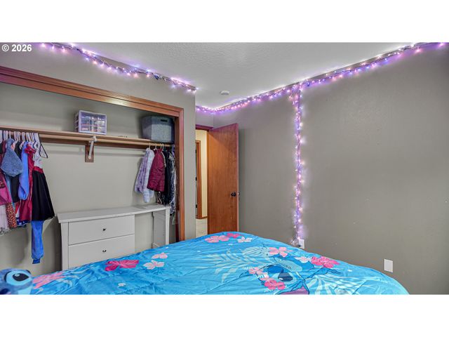 1013 4TH Ave, Vernonia, OR 97064