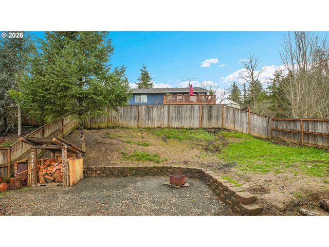 1013 4TH Ave, Vernonia, OR 97064