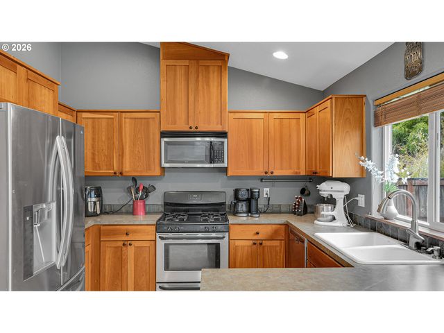 1013 4TH Ave, Vernonia, OR 97064