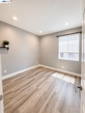 3141 Bluebird court, West Sacramento, CA 95691