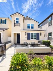 3141 Bluebird court, West Sacramento, CA 95691