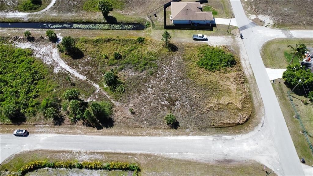 927 Marilyn AVE S, LEHIGH ACRES, FL 33974 — photo 2