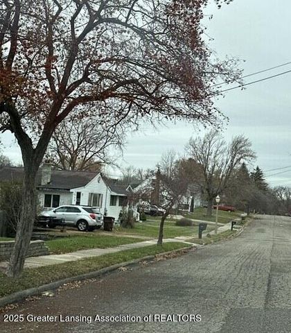 4731 Palmer Street, Lansing, MI 48910
