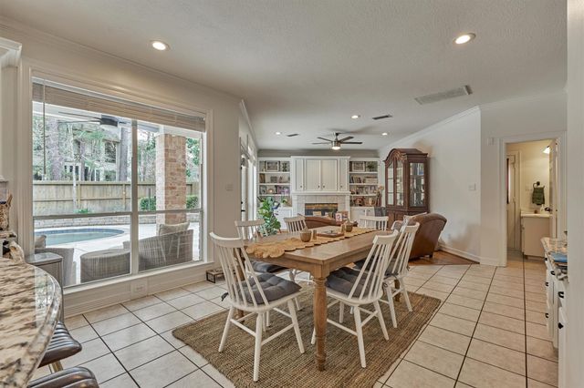 91 Wind Ridge Circle, The Woodlands, TX 77381