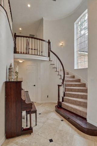 91 Wind Ridge Circle, The Woodlands, TX 77381