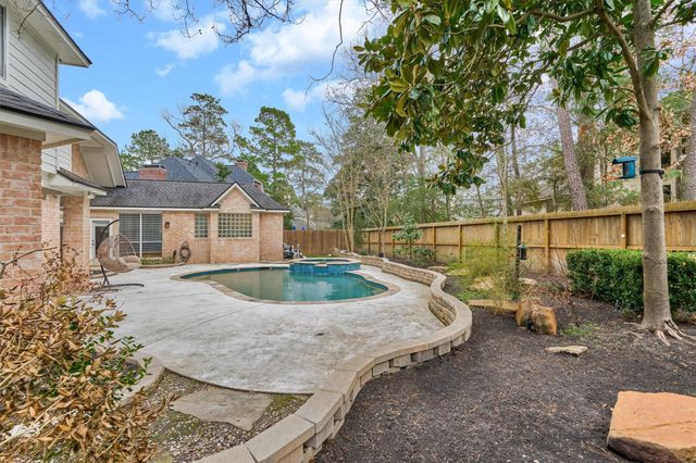 91 Wind Ridge Circle, The Woodlands, TX 77381