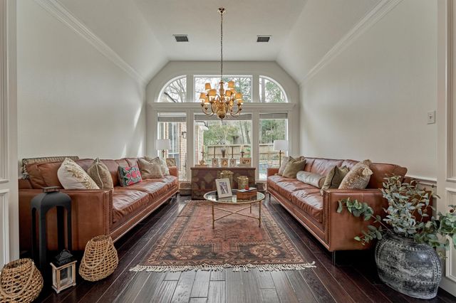 91 Wind Ridge Circle, The Woodlands, TX 77381