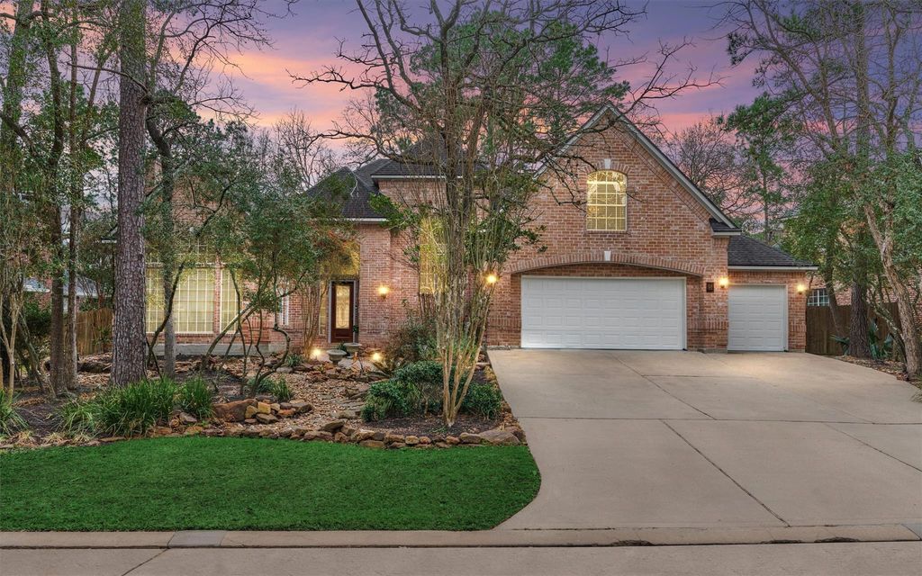 91 Wind Ridge Circle, The Woodlands, TX 77381