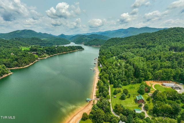 2288 Norris Hollow Road, Butler, TN 37640
