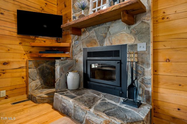 2288 Norris Hollow Road, Butler, TN 37640