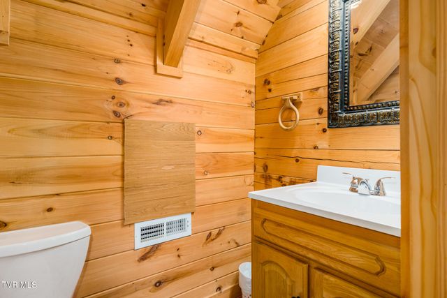 2288 Norris Hollow Road, Butler, TN 37640