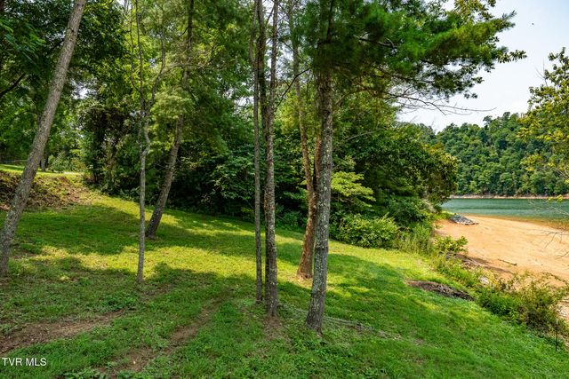 2288 Norris Hollow Road, Butler, TN 37640