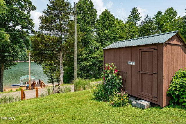 2288 Norris Hollow Road, Butler, TN 37640