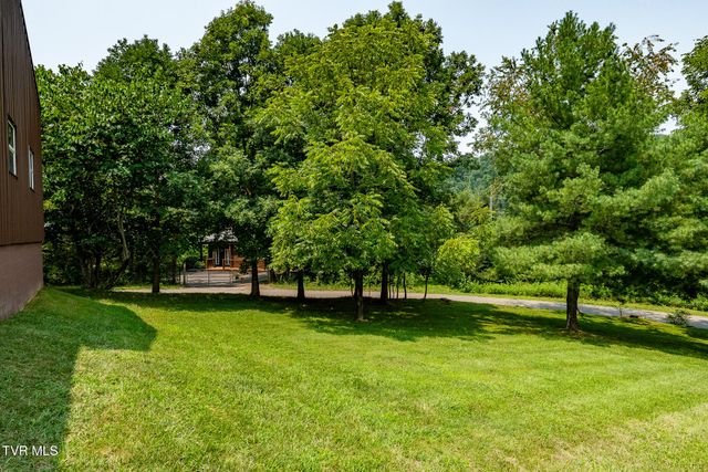 2288 Norris Hollow Road, Butler, TN 37640