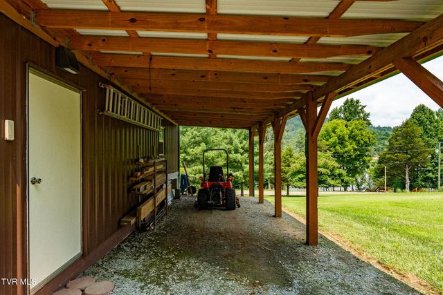 2288 Norris Hollow Road, Butler, TN 37640