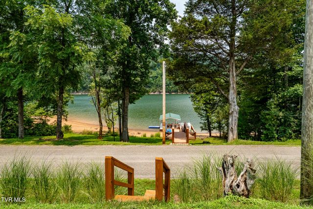 2288 Norris Hollow Road, Butler, TN 37640