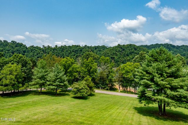 2288 Norris Hollow Road, Butler, TN 37640