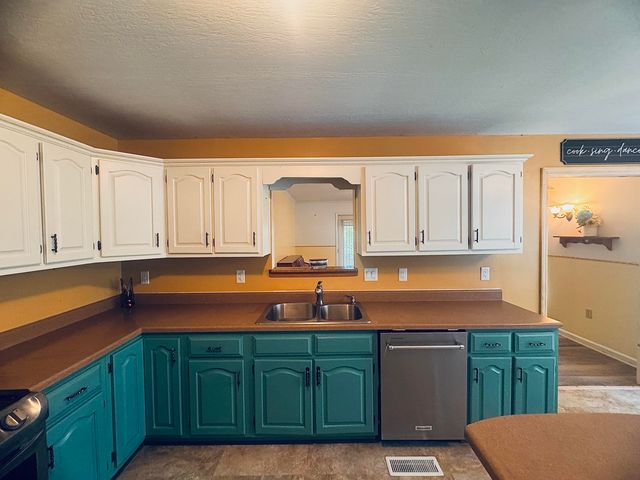 163 Holly Hock Drive, Liberty, KY 42539
