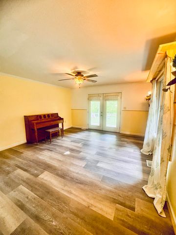 163 Holly Hock Drive, Liberty, KY 42539