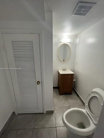 15153 NE 6th Ave 10, Miami, FL 33162