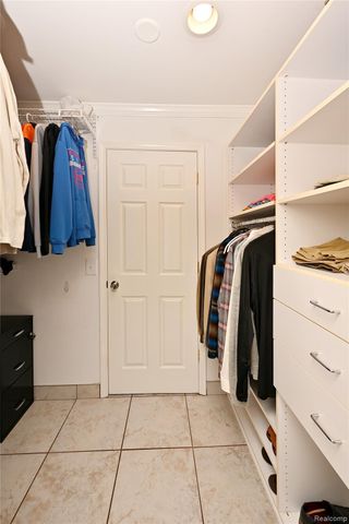 1966 Klingensmith Road 18C, Bloomfield Hills, MI 48302