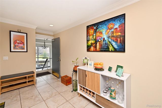 1966 Klingensmith Road 18C, Bloomfield Hills, MI 48302